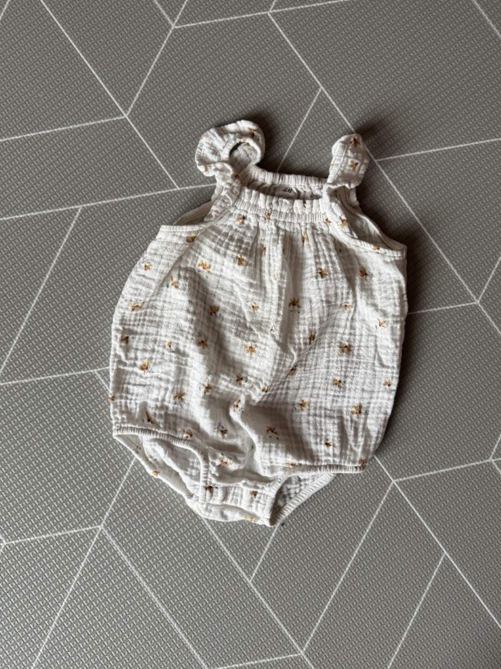 H&M baby floral romper